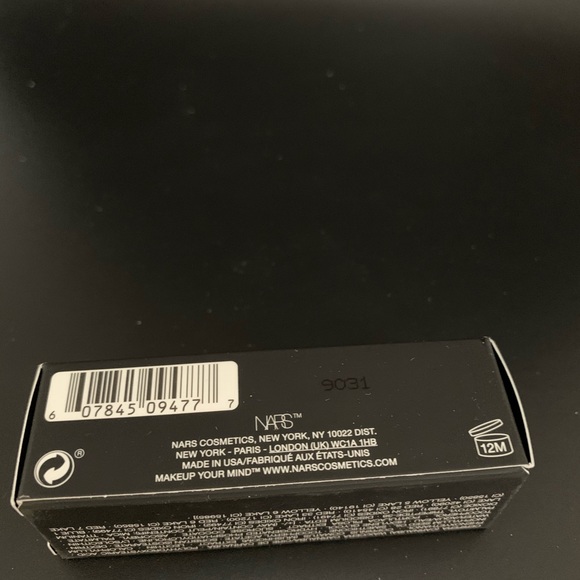 NARS Audacious Lipstick - Deborah - Picture 4 of 5